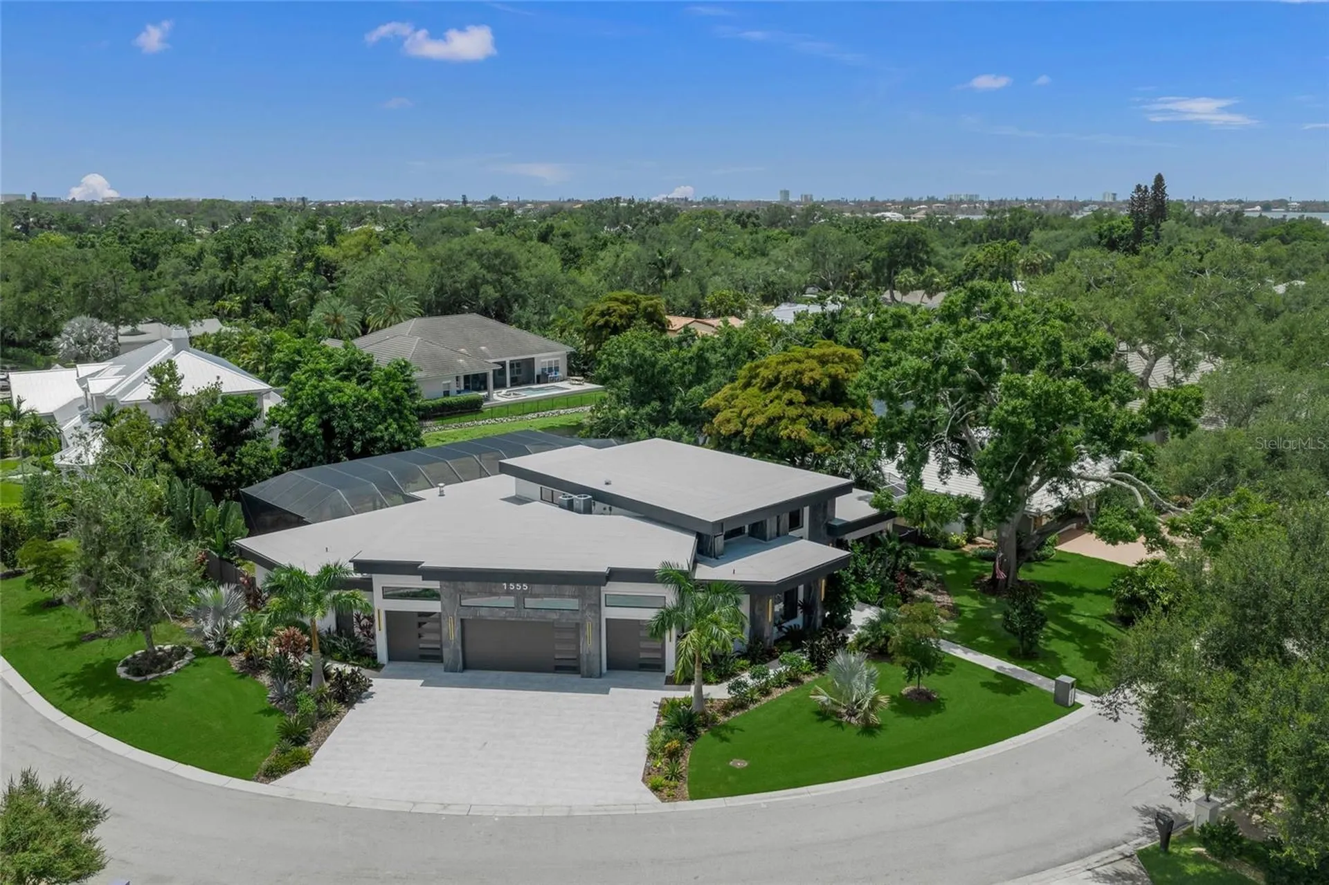 1555 Eastbrook Drive Sarasota FL 34231