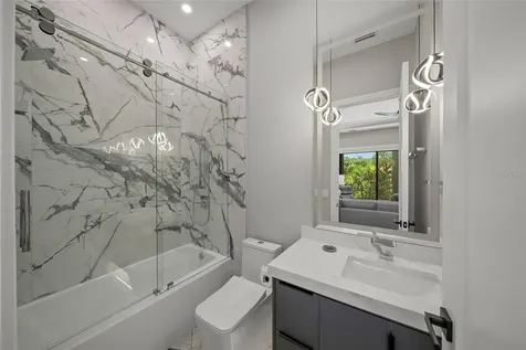 1555 Eastbrook Drive Sarasota FL 34231
