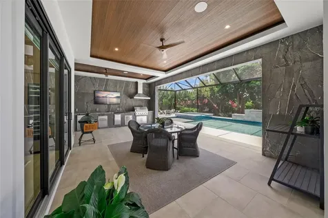 1555 Eastbrook Drive Sarasota FL 34231