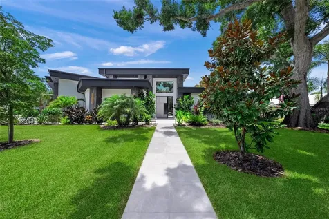 1555 Eastbrook Drive Sarasota FL 34231