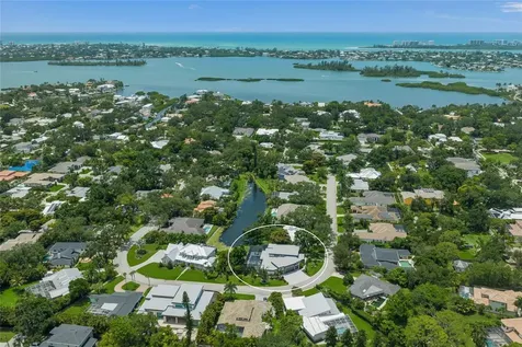 1555 Eastbrook Drive Sarasota FL 34231