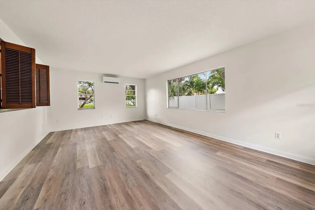 3223 Dryer Avenue Largo FL 33770