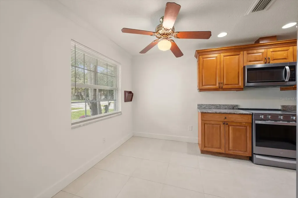 3223 Dryer Avenue Largo FL 33770