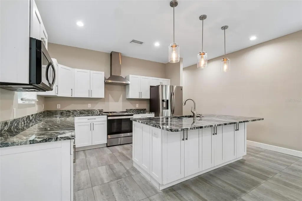 8528 Patsy Street Tampa FL 33615