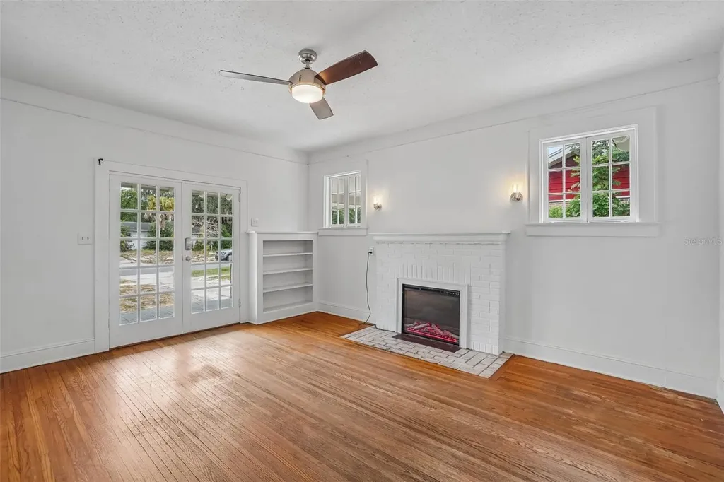 1533 E Elm Road Lakeland FL 33801