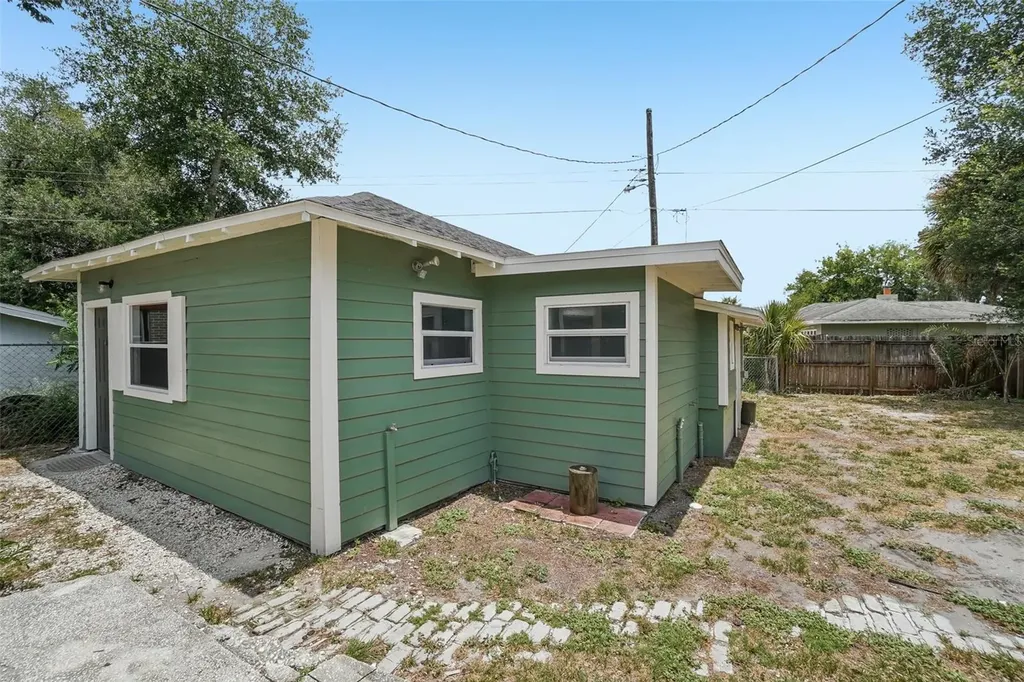 1533 E Elm Road Lakeland FL 33801