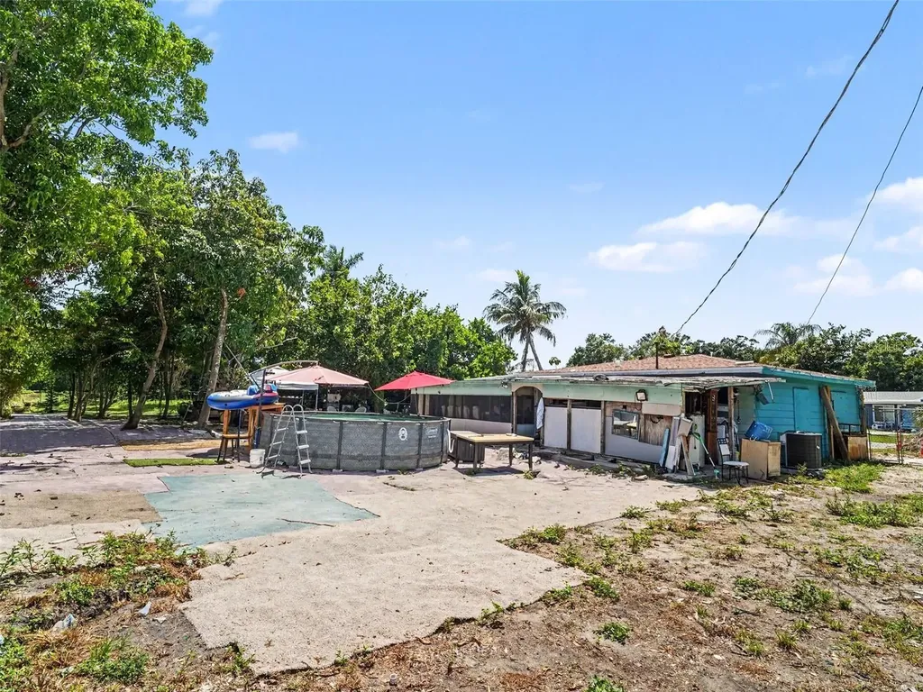 2839 19th Street W Bradenton FL 34205