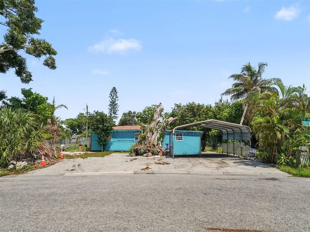 2839 19th Street W Bradenton FL 34205