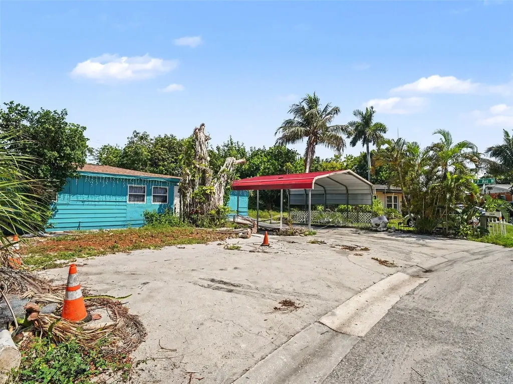 2839 19th Street W Bradenton FL 34205