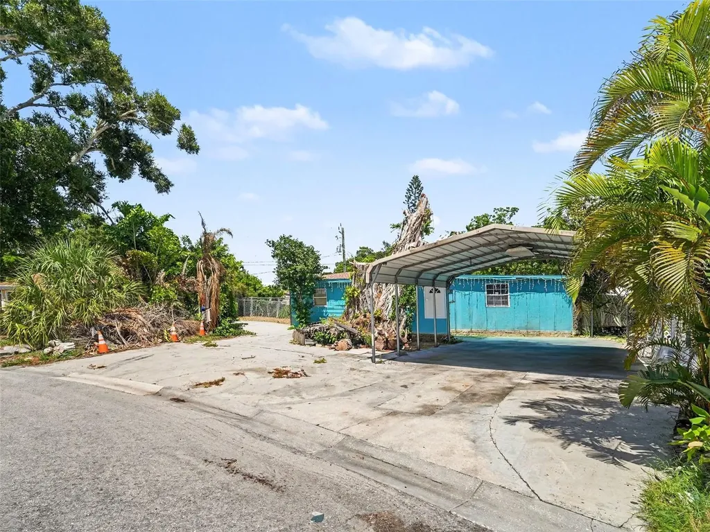 2839 19th Street W Bradenton FL 34205