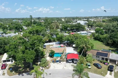2839 19th Street W Bradenton FL 34205