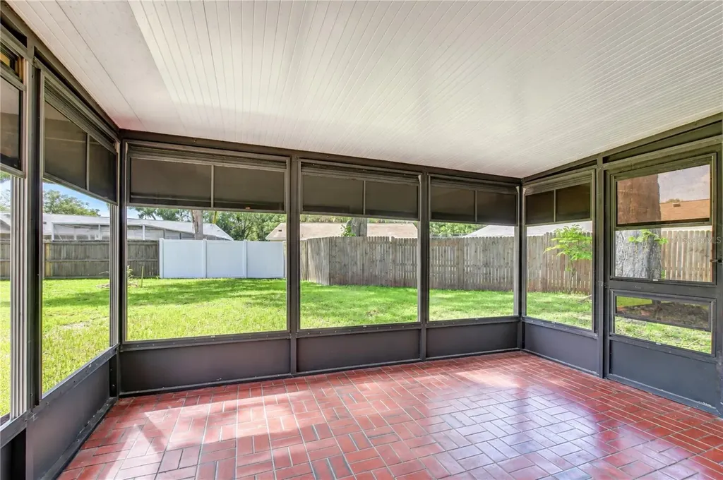 14012 Cascade Lane Tampa FL 33618