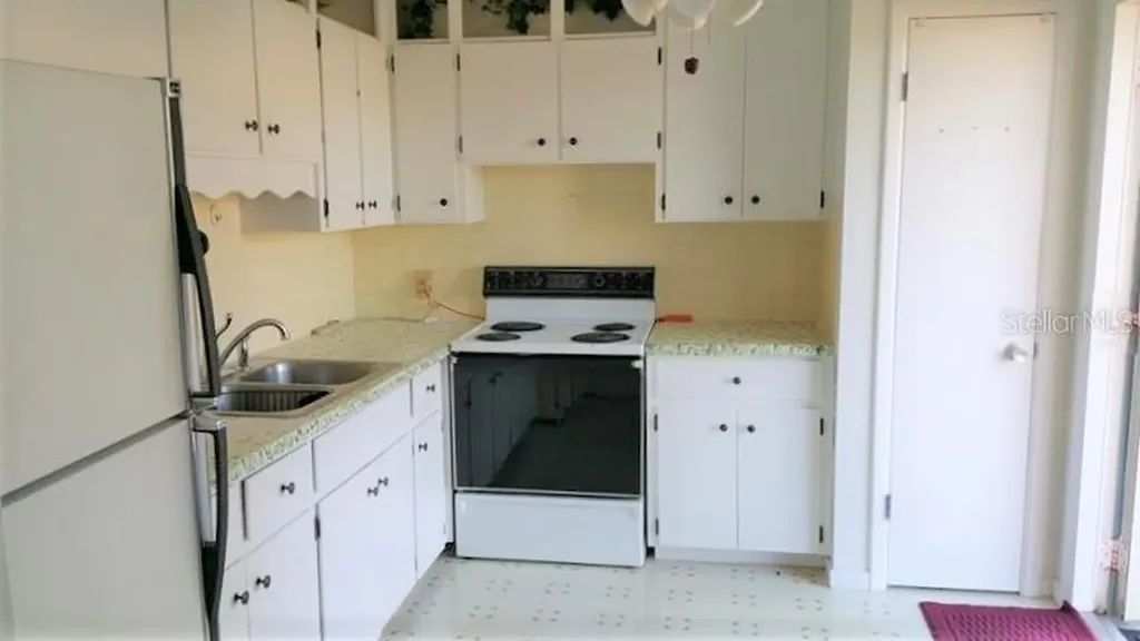 608 Lemon Street Auburndale FL 33823