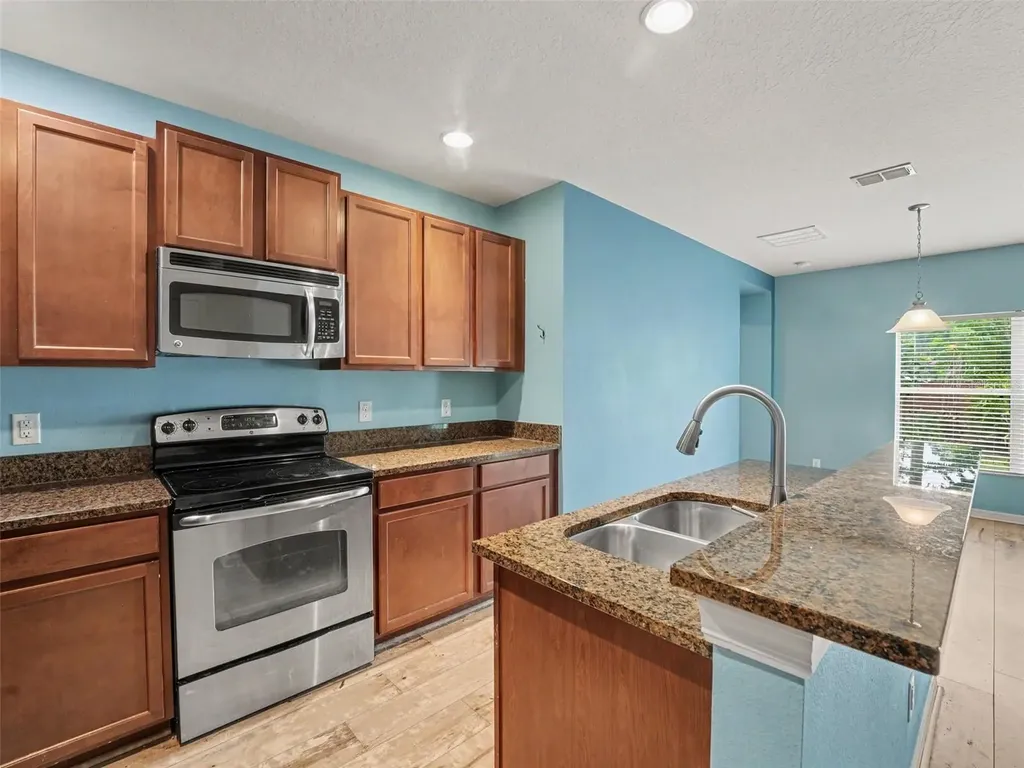 1407 Marsh Meadow Lane Davenport FL 33896