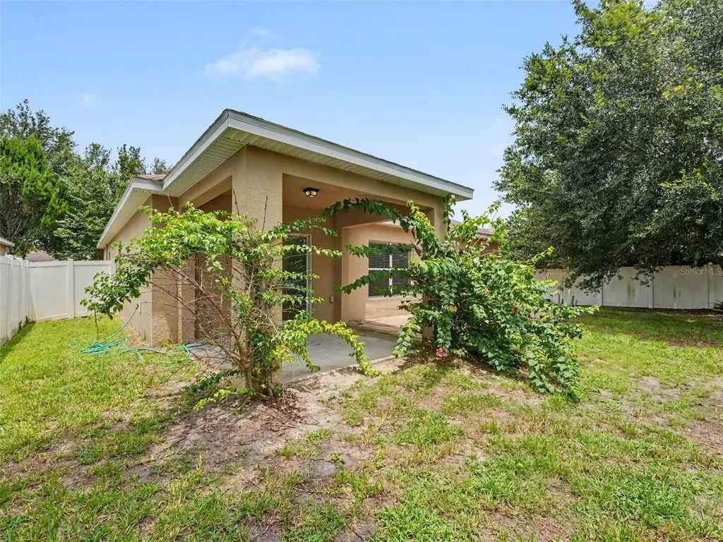 1407 Marsh Meadow Lane Davenport FL 33896