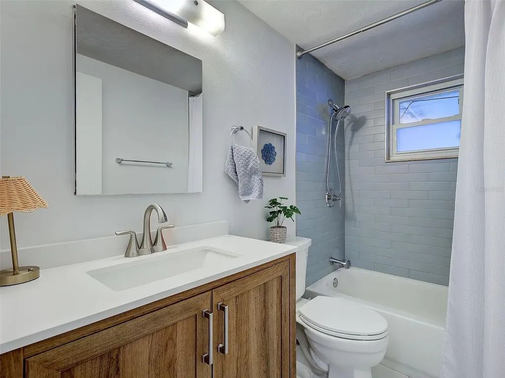 1439 Strada D Oro Venice FL 34292