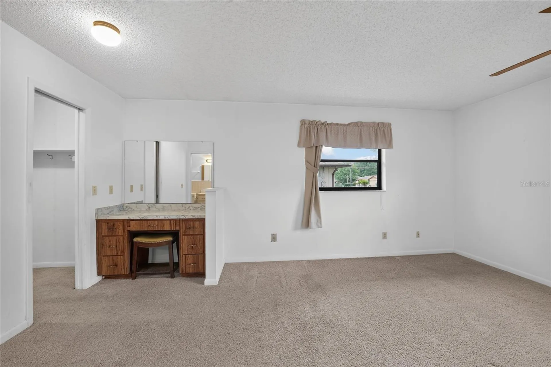 610 Fourth Avenue Lady Lake FL 32159