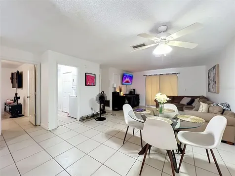 2407 Newberry Street Orlando FL 32806