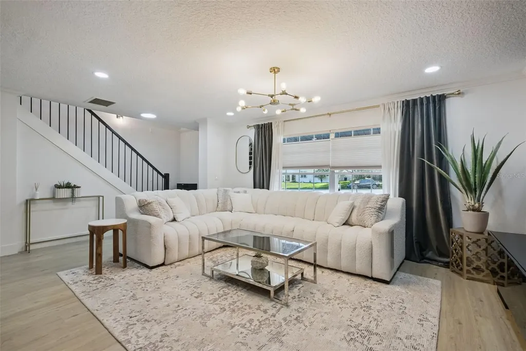 3237 Kew Gardens Lane Orlando FL 32812