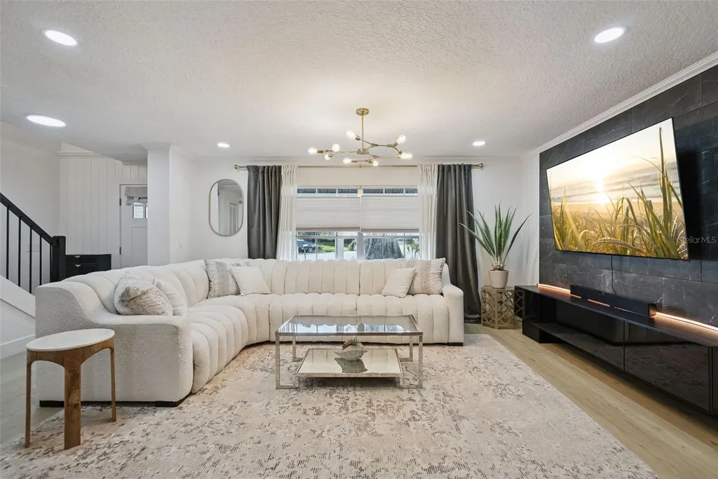 3237 Kew Gardens Lane Orlando FL 32812