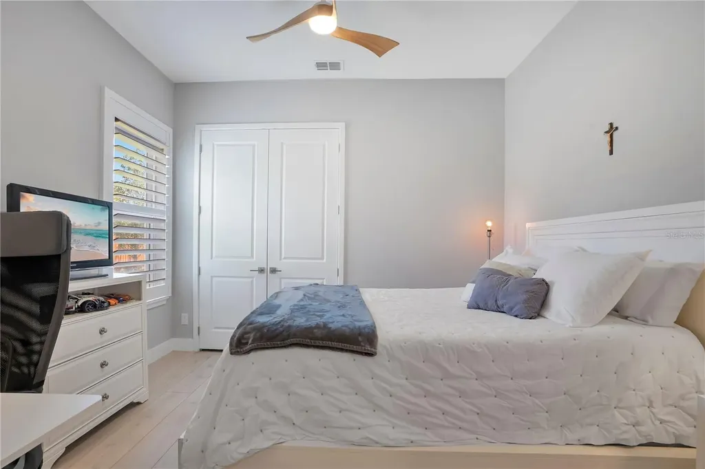 19240 Lansdowne Street Orlando FL 32833