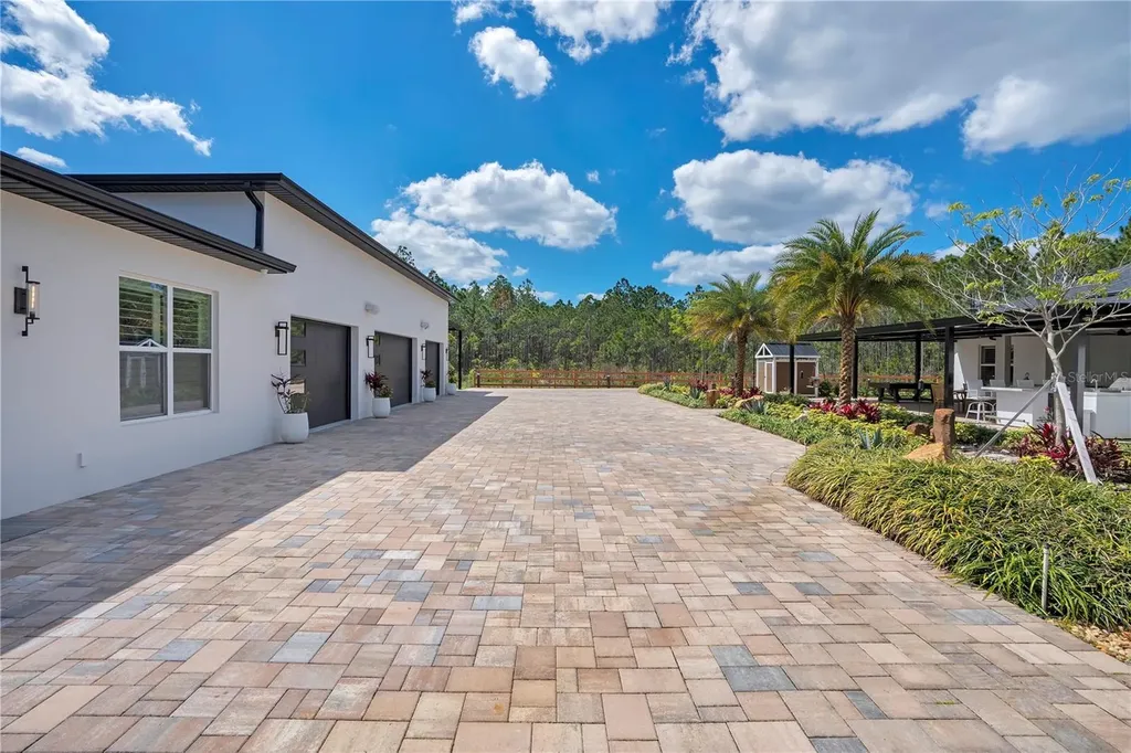 19240 Lansdowne Street Orlando FL 32833
