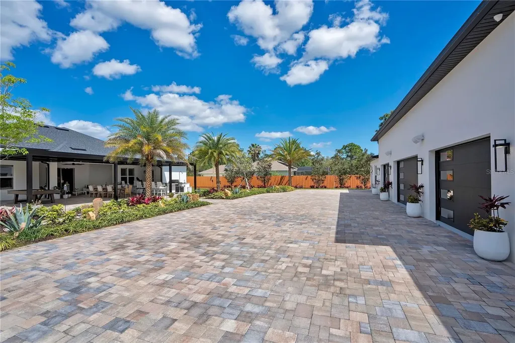 19240 Lansdowne Street Orlando FL 32833