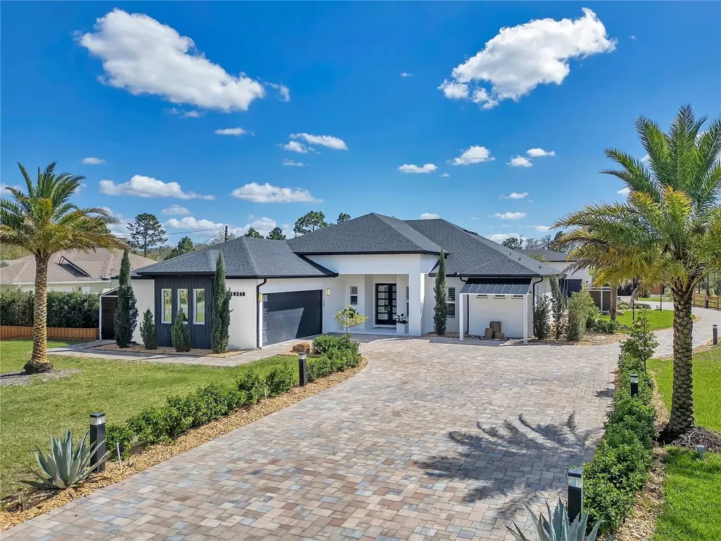 19240 Lansdowne Street Orlando FL 32833