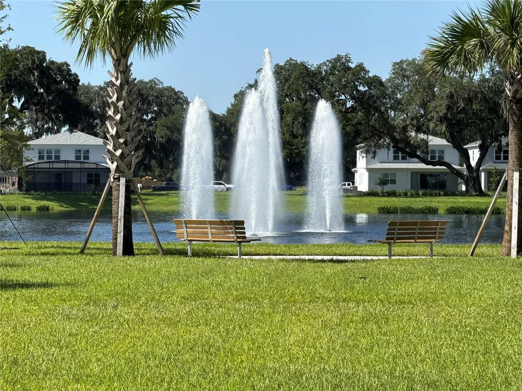 16645 Lone Oak Circle Orlando FL 32832