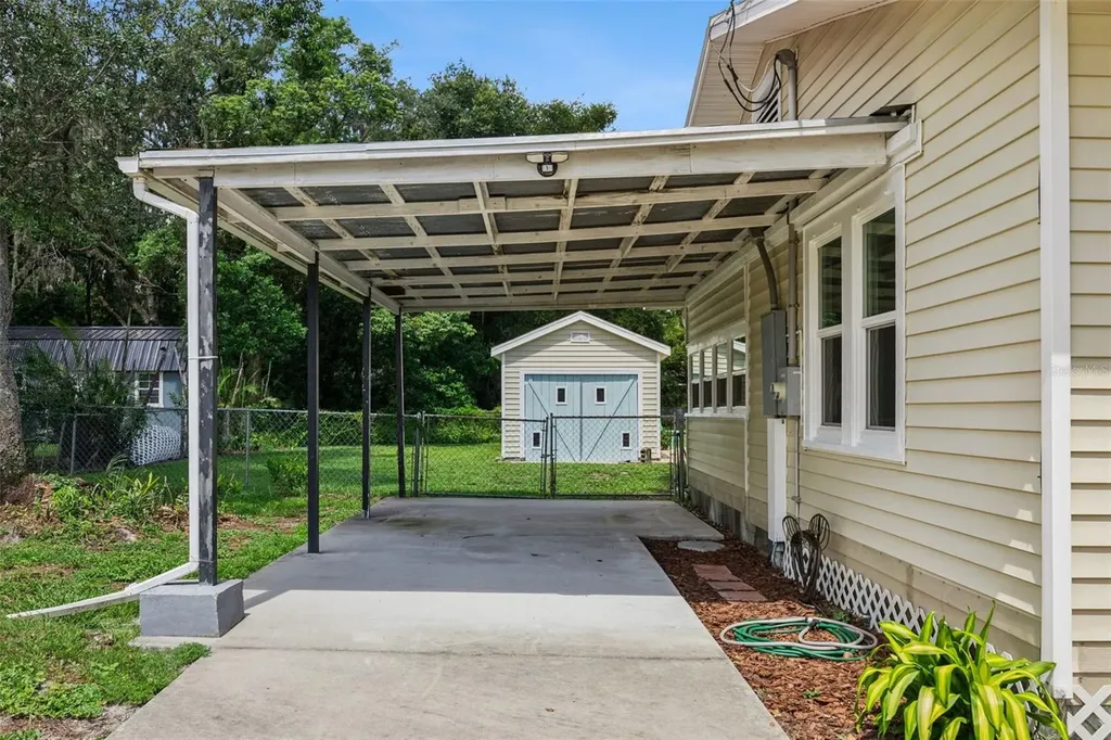 2012 S Palmetto Avenue Sanford FL 32771