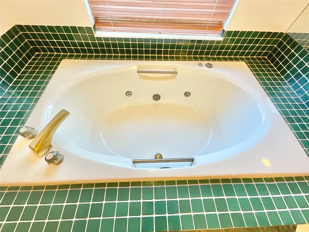 1349 Hillside Drive Tarpon Springs FL 34689