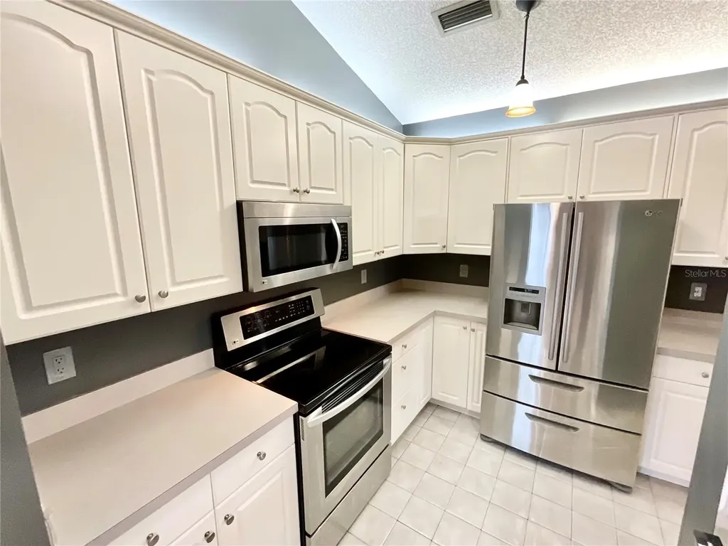 1349 Hillside Drive Tarpon Springs FL 34689