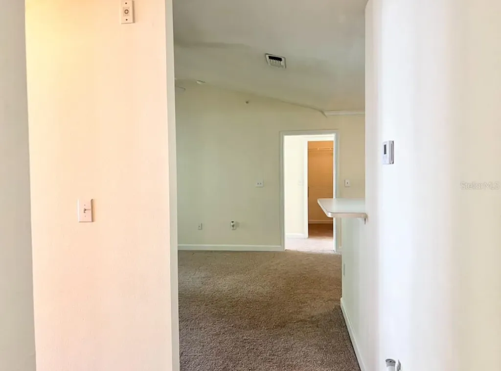 18469 Bridle Club Drive Tampa FL 33647