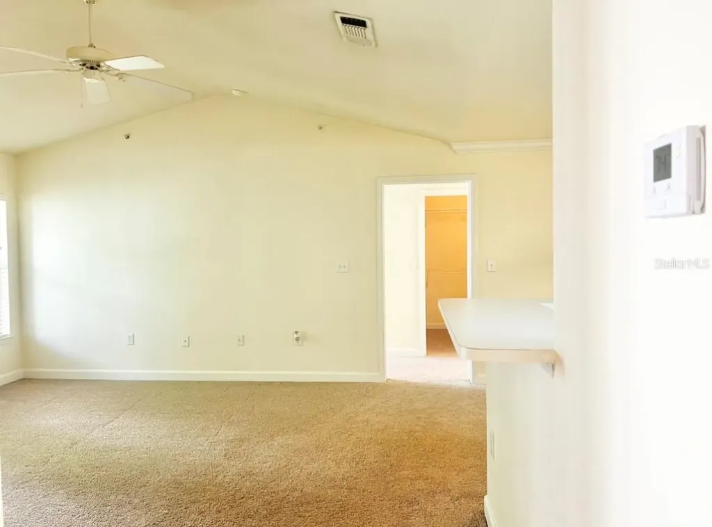 18469 Bridle Club Drive Tampa FL 33647