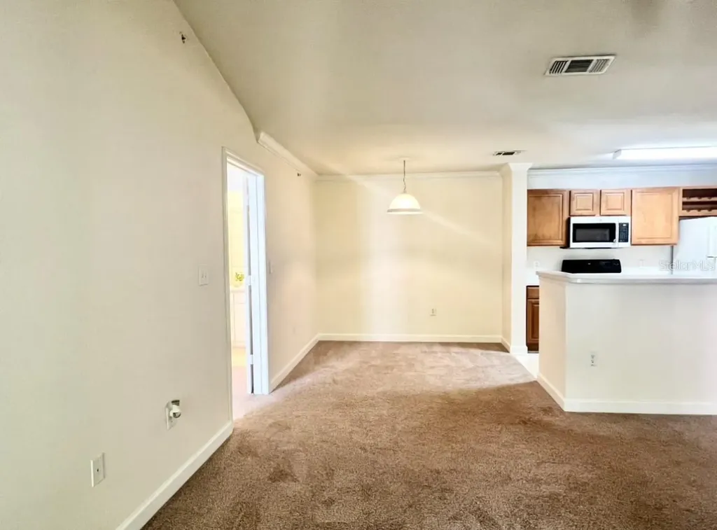 18469 Bridle Club Drive Tampa FL 33647