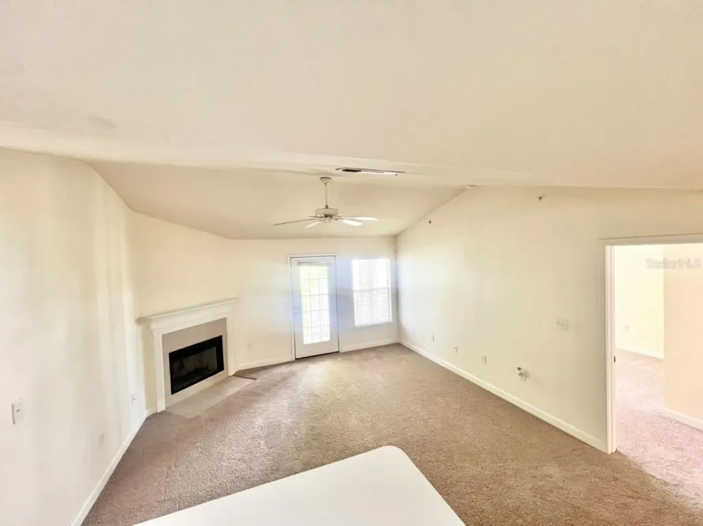 18469 Bridle Club Drive Tampa FL 33647