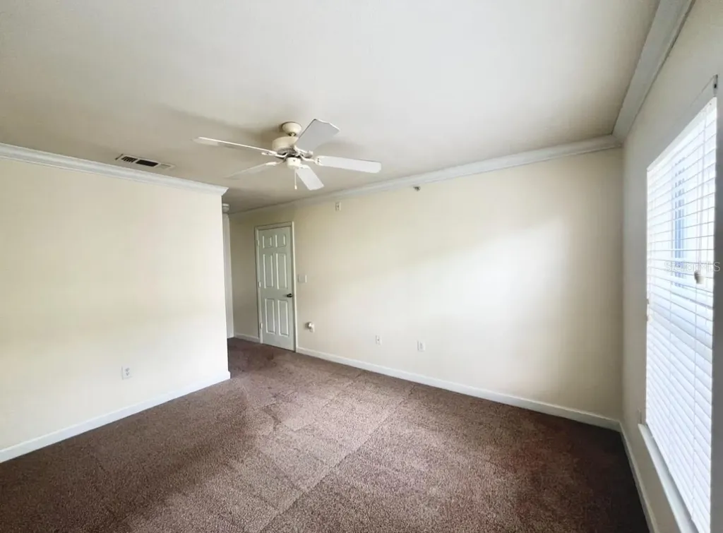 18469 Bridle Club Drive Tampa FL 33647