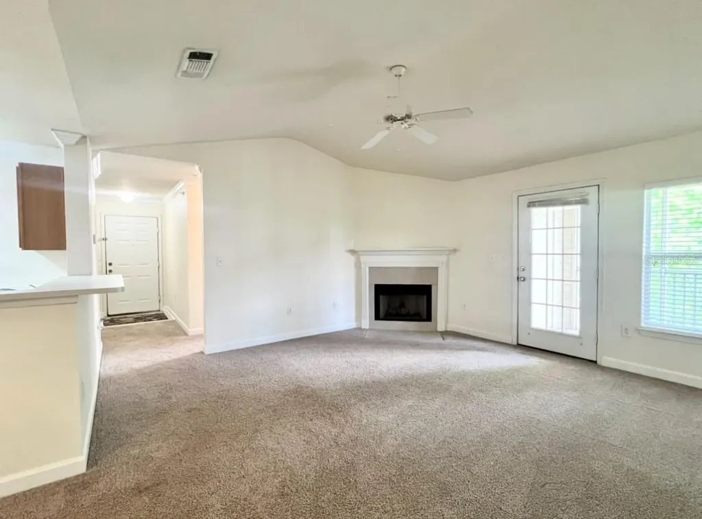 18469 Bridle Club Drive Tampa FL 33647