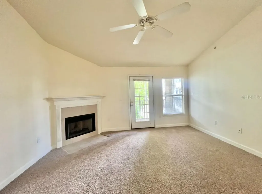 18469 Bridle Club Drive Tampa FL 33647