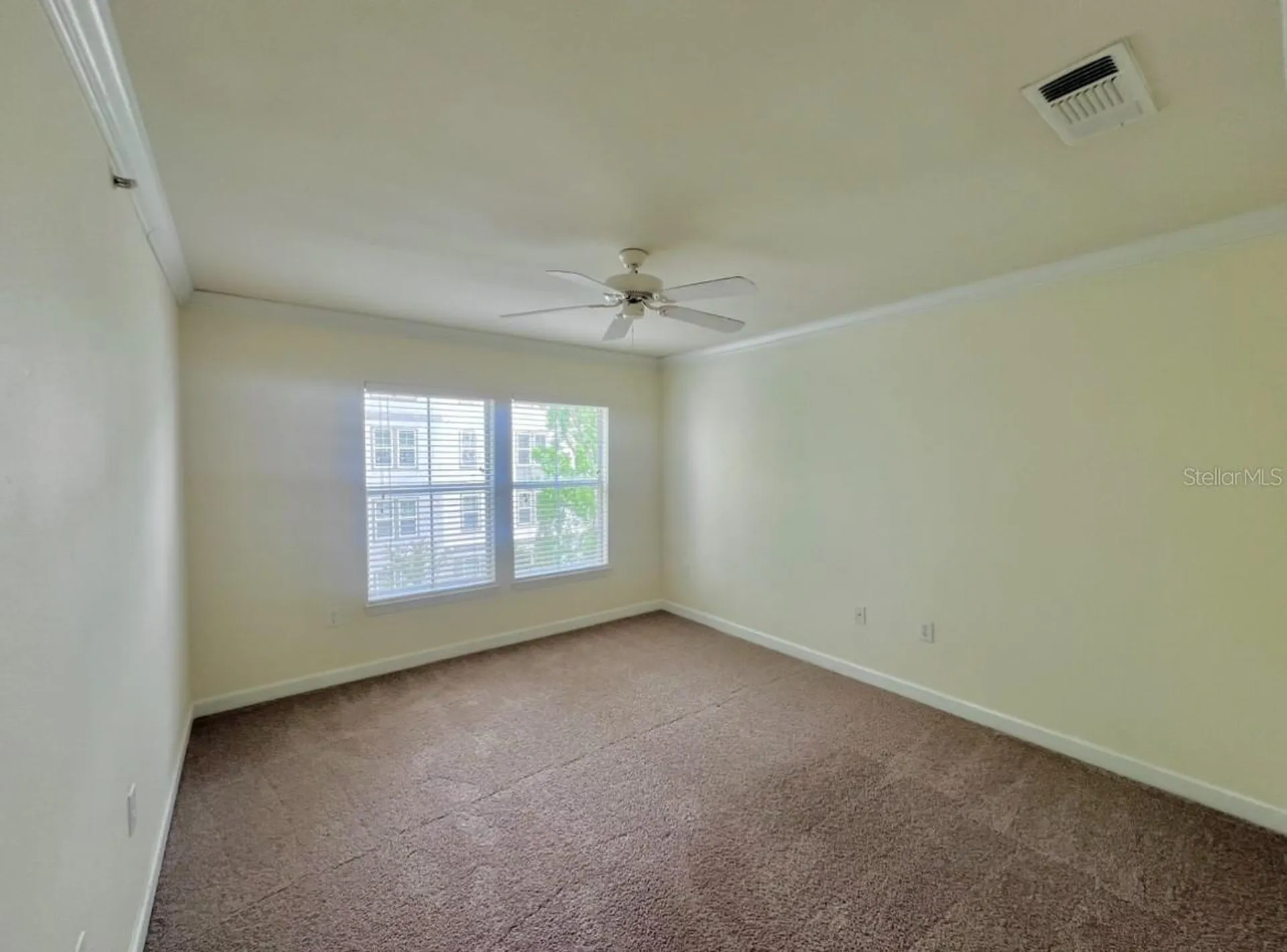 18469 Bridle Club Drive Tampa FL 33647