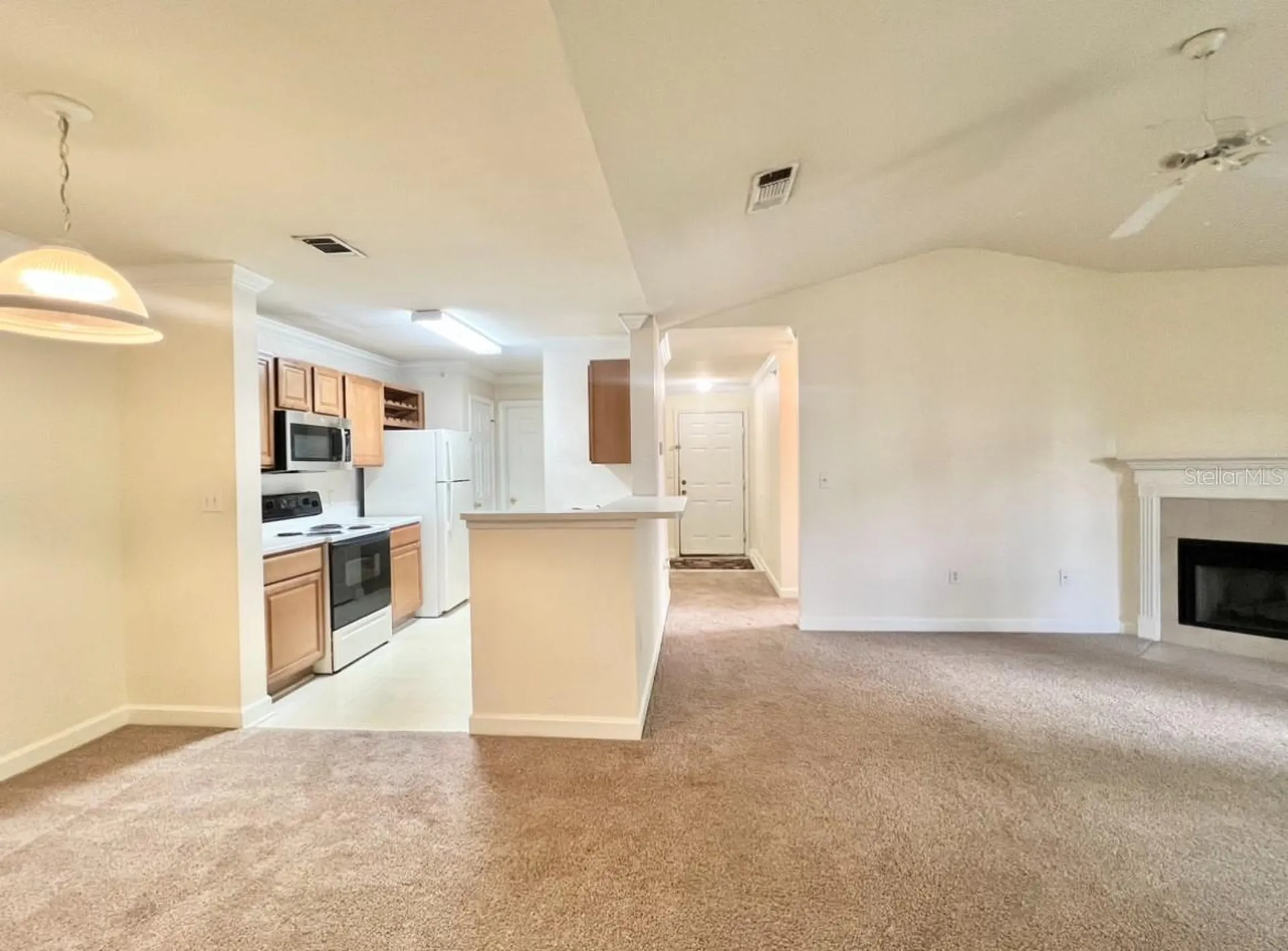 18469 Bridle Club Drive Tampa FL 33647