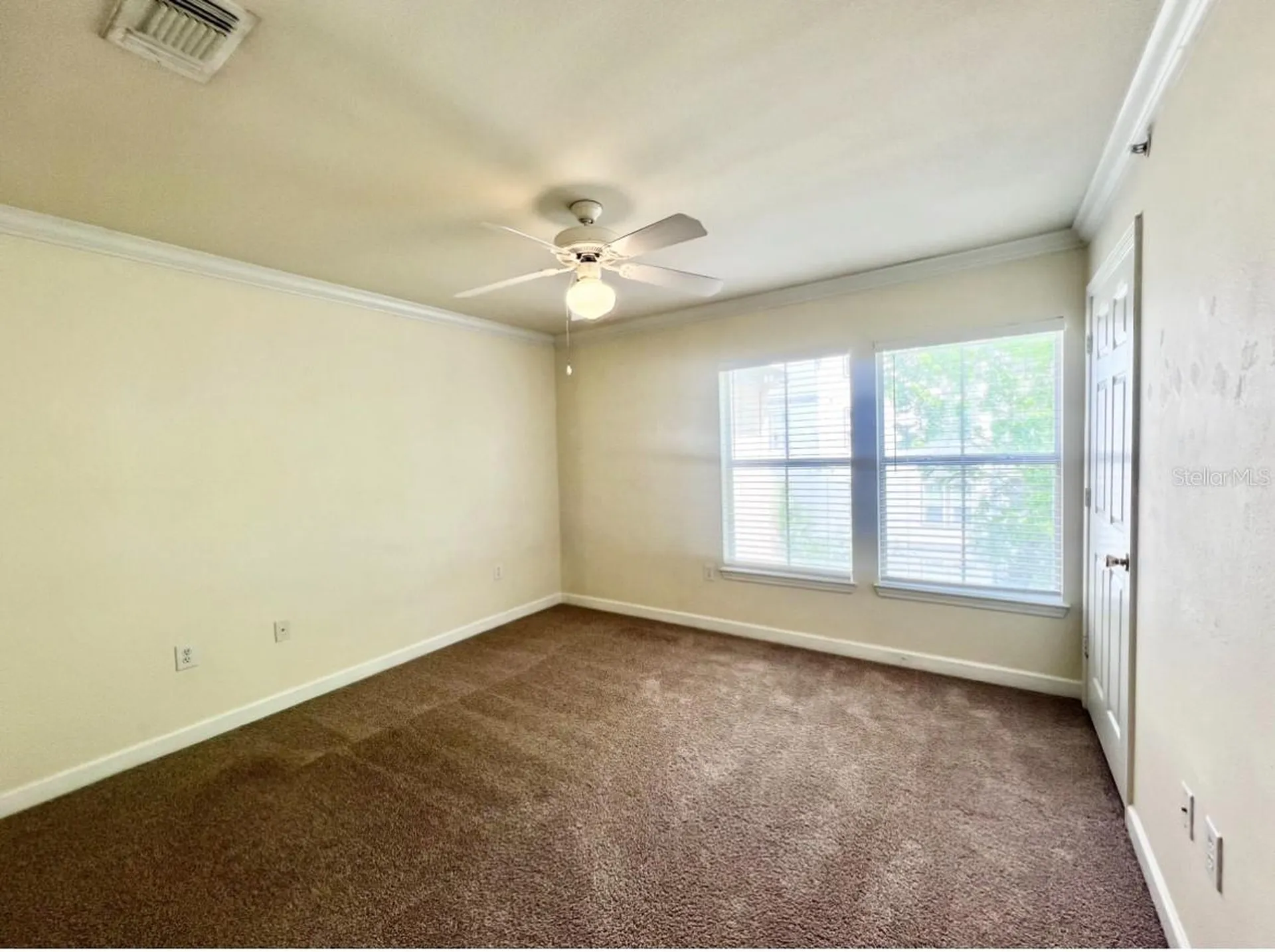 18469 Bridle Club Drive Tampa FL 33647