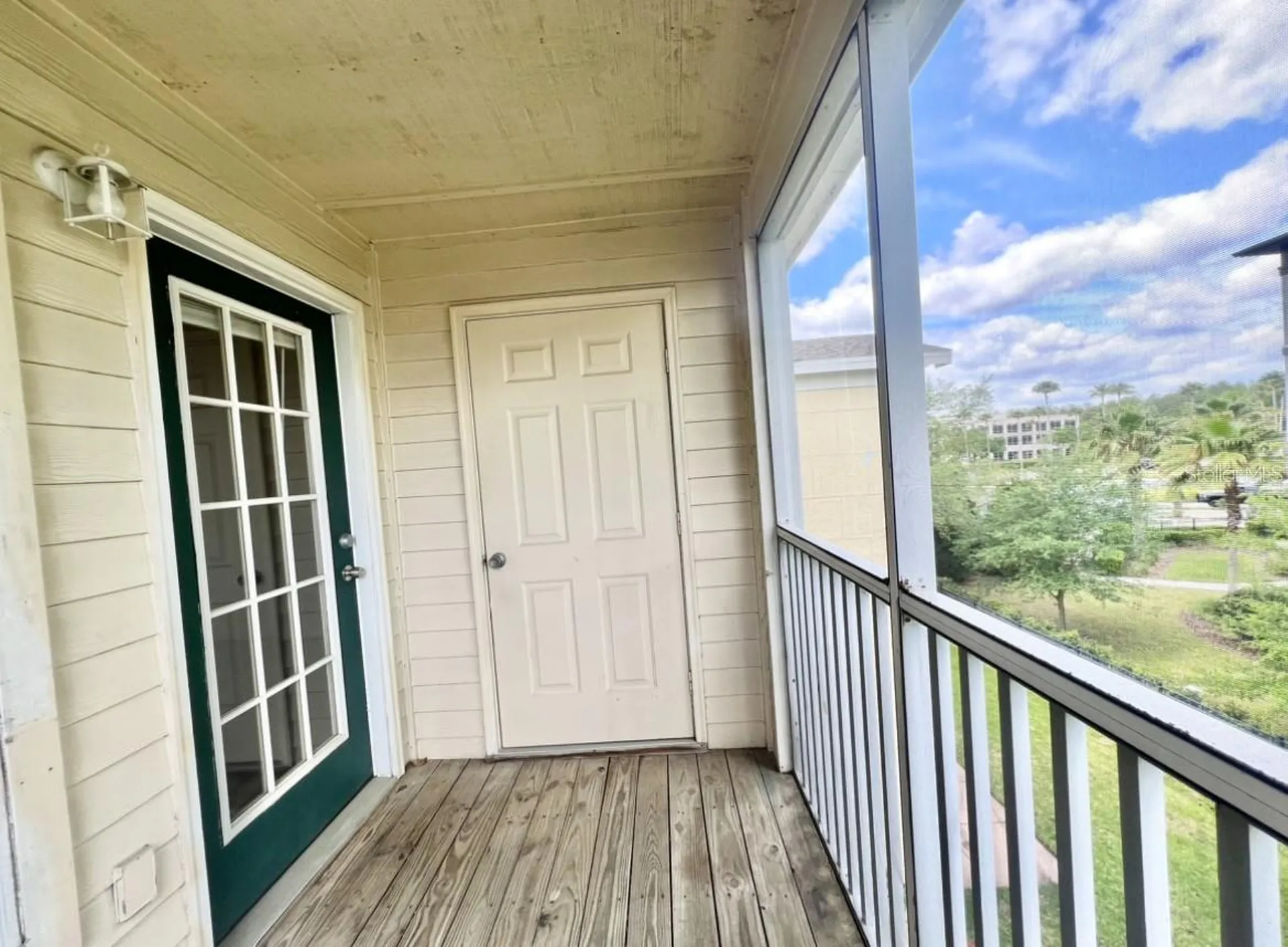 18469 Bridle Club Drive Tampa FL 33647