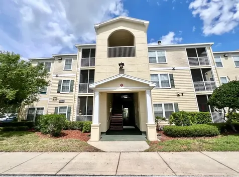 18469 Bridle Club Drive Tampa FL 33647