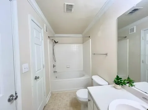 18469 Bridle Club Drive Tampa FL 33647