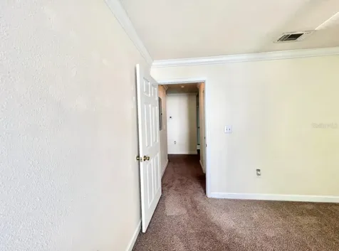 18469 Bridle Club Drive Tampa FL 33647