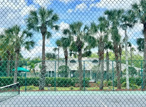 18469 Bridle Club Drive Tampa FL 33647