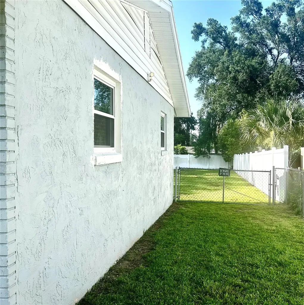 3020 SE 11th Street Ocala FL 34471