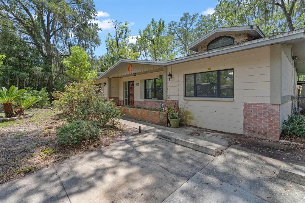 1717 NE 28th Avenue Gainesville FL 32609