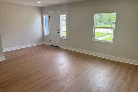 520 E Juanita St Street Clermont FL 34711